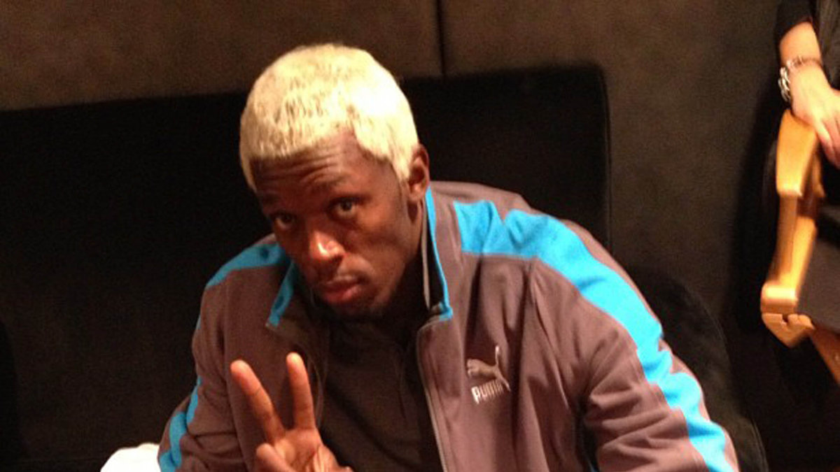 Usain Bolt som blond i Saturday Night Live.